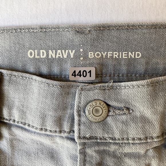 Old Navy Women Shorts 2 REGULAR Gray Denim Boyfriend Distressed Frayed Hem 2.5" - Picture 2 of 10